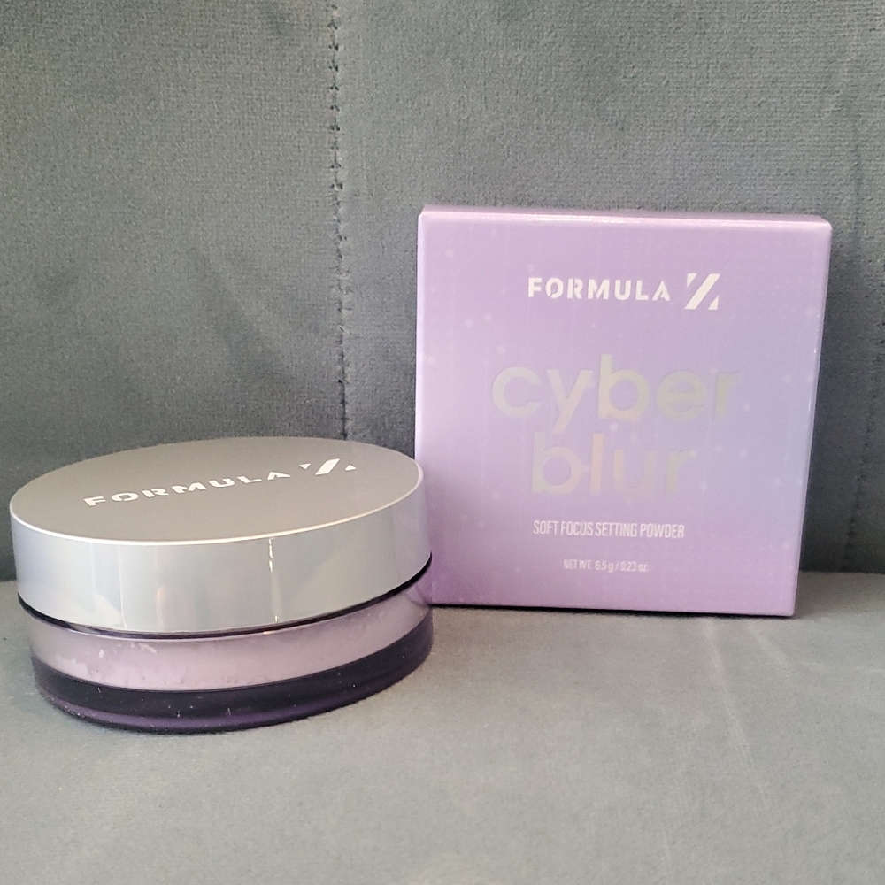 Formula X Cyber Blur Soft Focus Setting Powder — Light Lavender